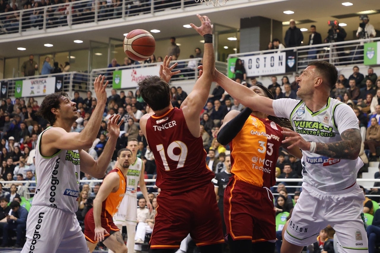 Galatasaray erteleme maçında kazandı