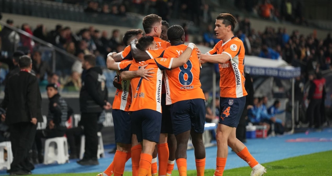 Başakşehir gol oldu yağdı