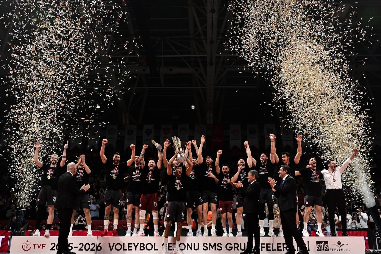 Efeler Ligi'nde şampiyon Ziraat Bankkart