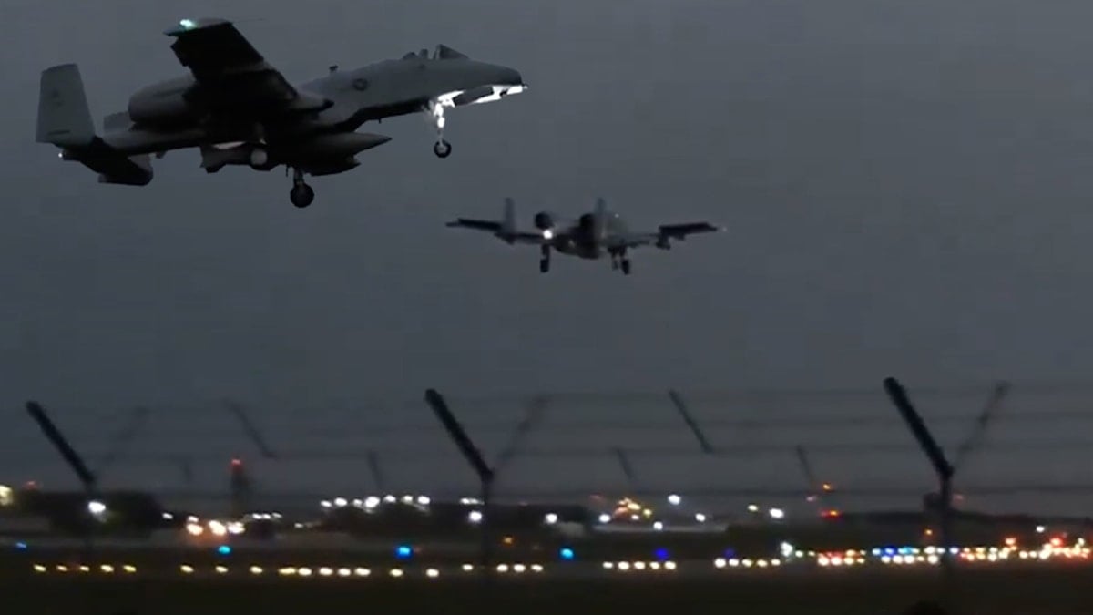 ABD'den kritik sevkiyat: 12 adet "tank katili" İngiltere'ye indi!