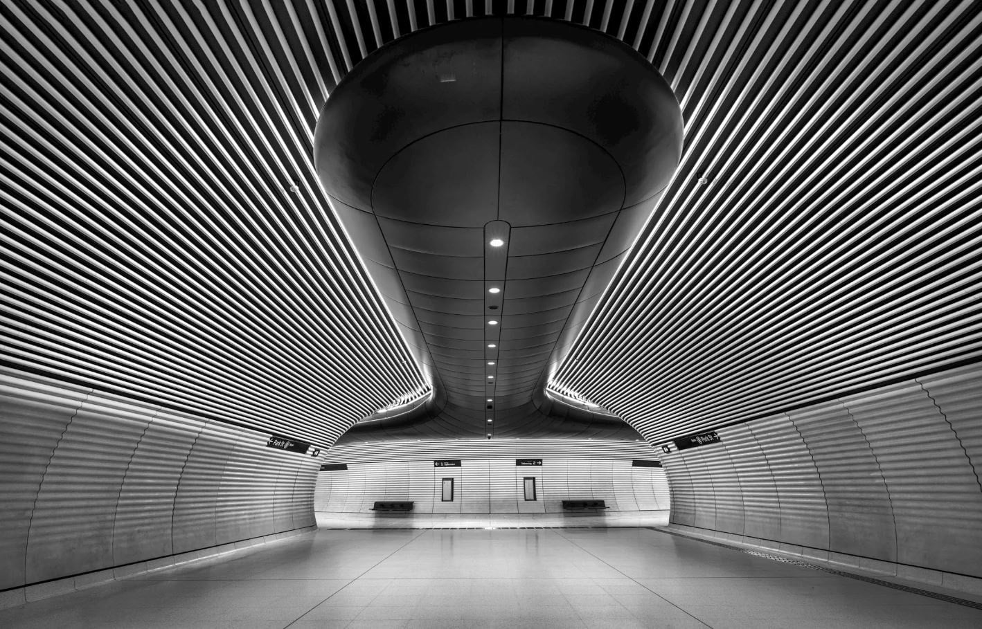 Diğer metro istasyonları benzemiyor diye ödül aldı! Günde 15 bin kişi kullanıyor