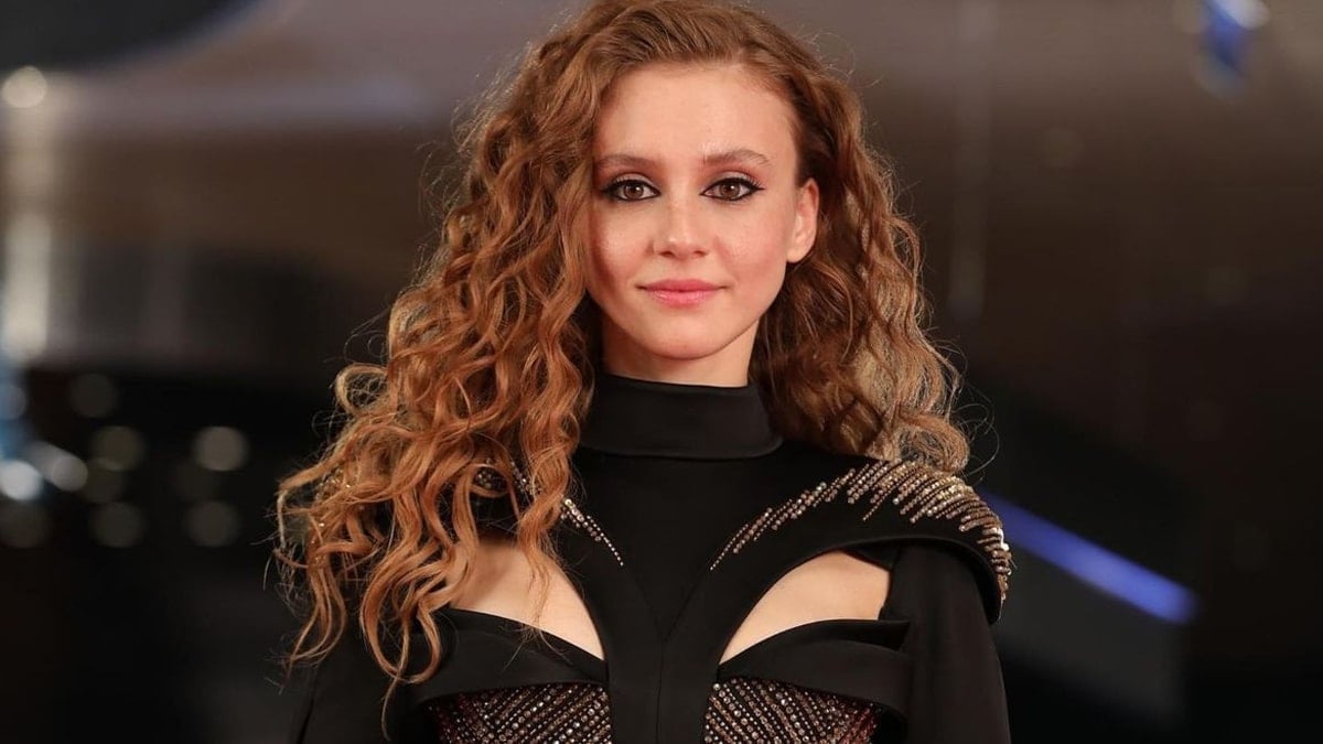 Hakkında gözaltı kararı bulunan Ahsen Eroğlu İstanbul'a dönüyor