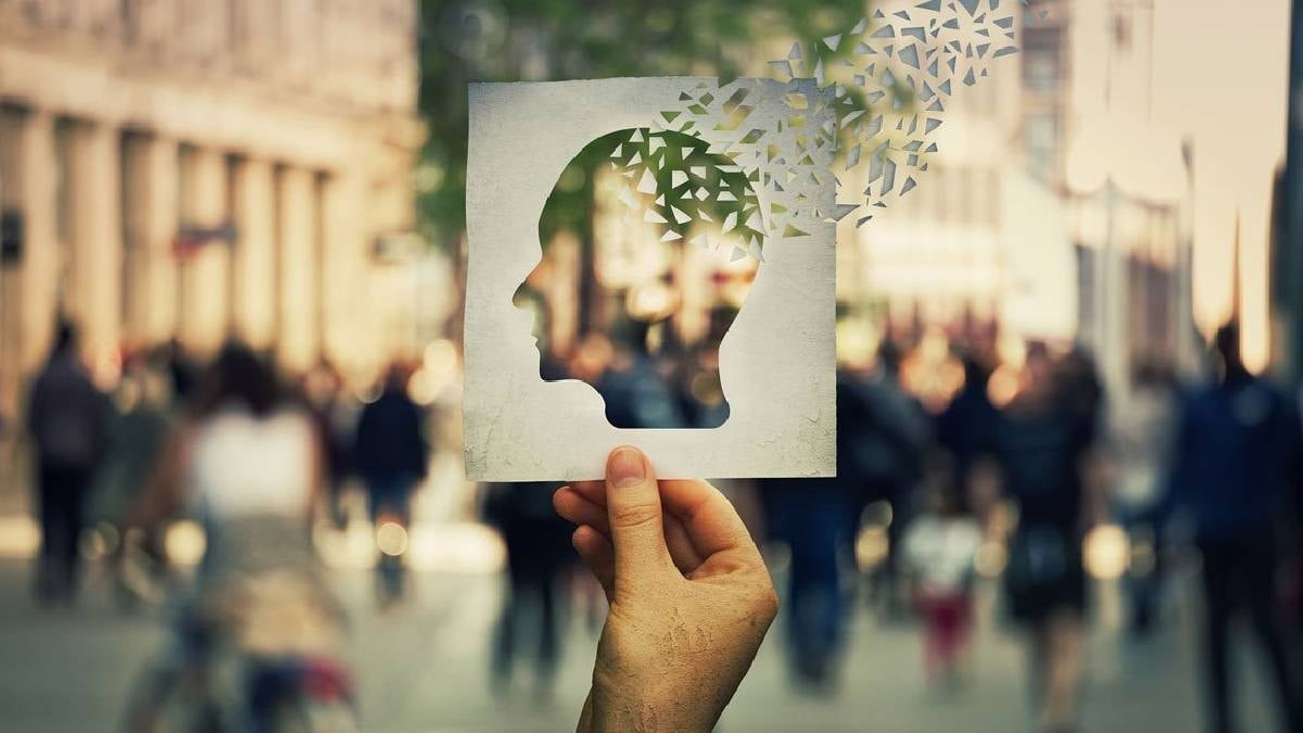 Alzheimer hastalığının 7 erken belirtisi: Çok önceden fark edilebilir