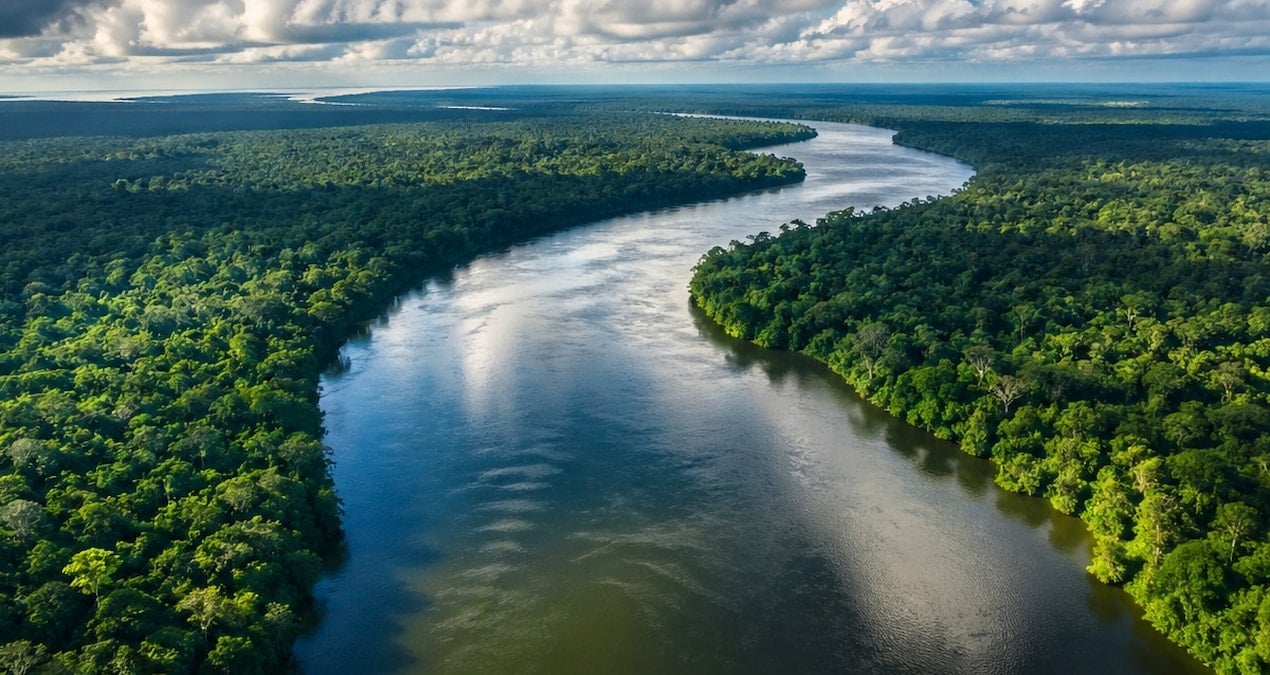 Bu dev nehir iki yakayı hiç buluşturmuyor
