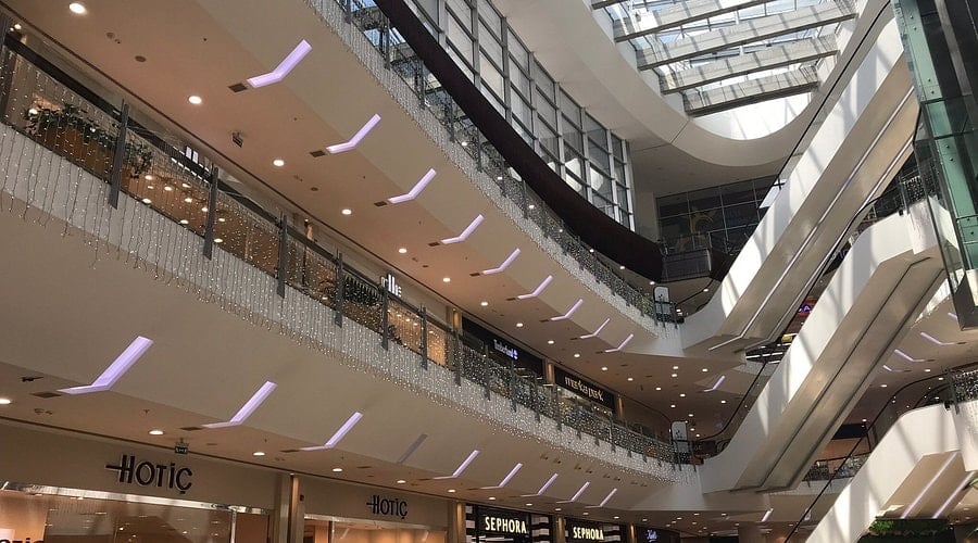 Türkiye'nin ünlü AVM'si +18 oldu