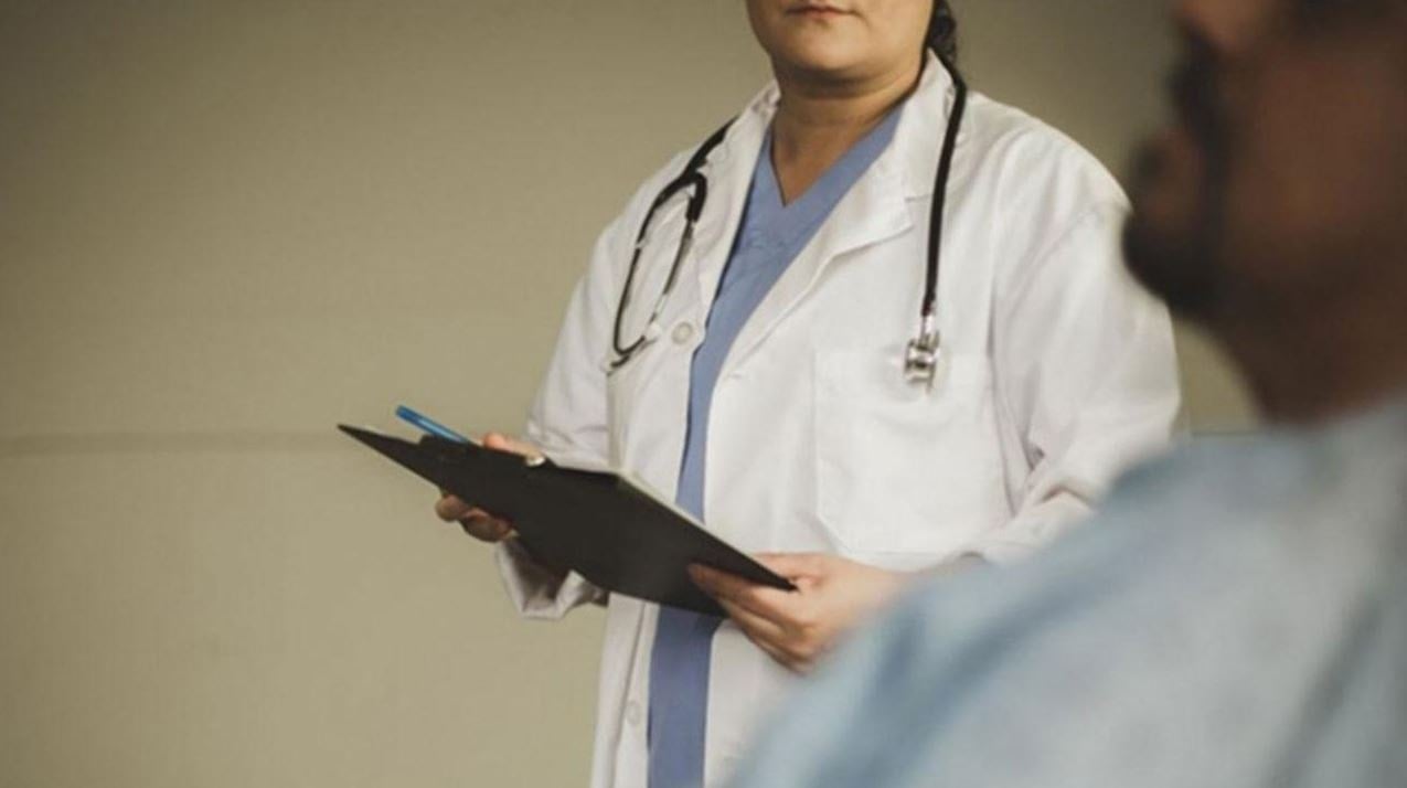 Ülkenin sağlık sistemi tehlikede: Doktorların yerine hemşireler bakıyor