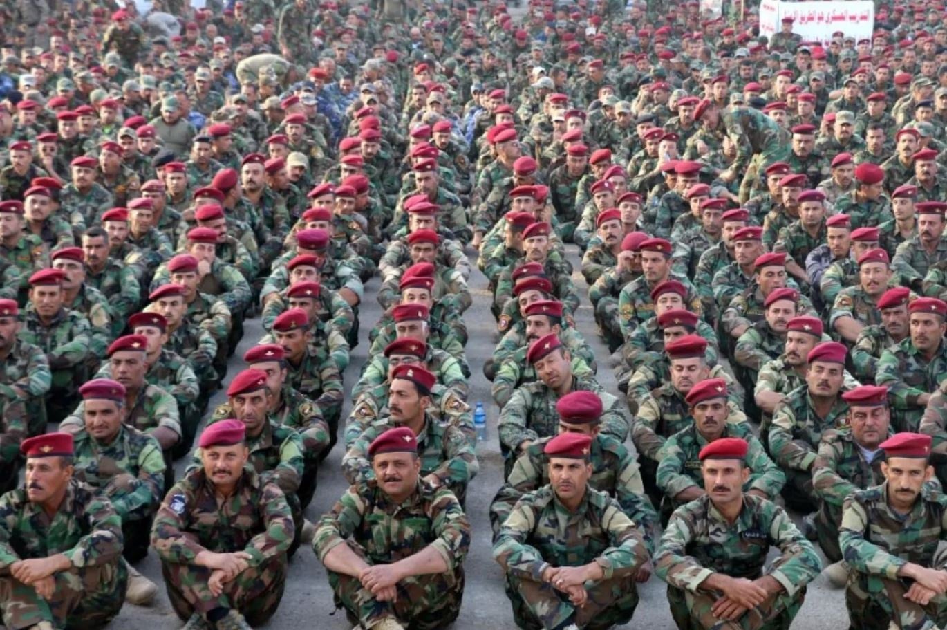 Komşu ülkenin erkekleri telaş içinde: Zorunlu askerlik planı devreye alındı