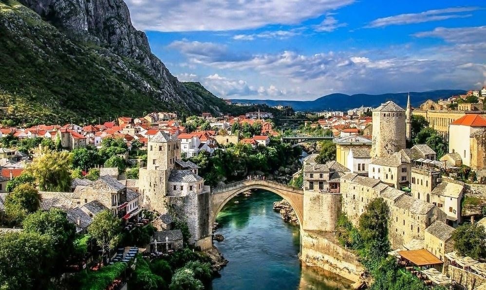 Türk Lirası bu ülkelerde dolar kadar güçlü: Öğrenen tatil için koşuyor