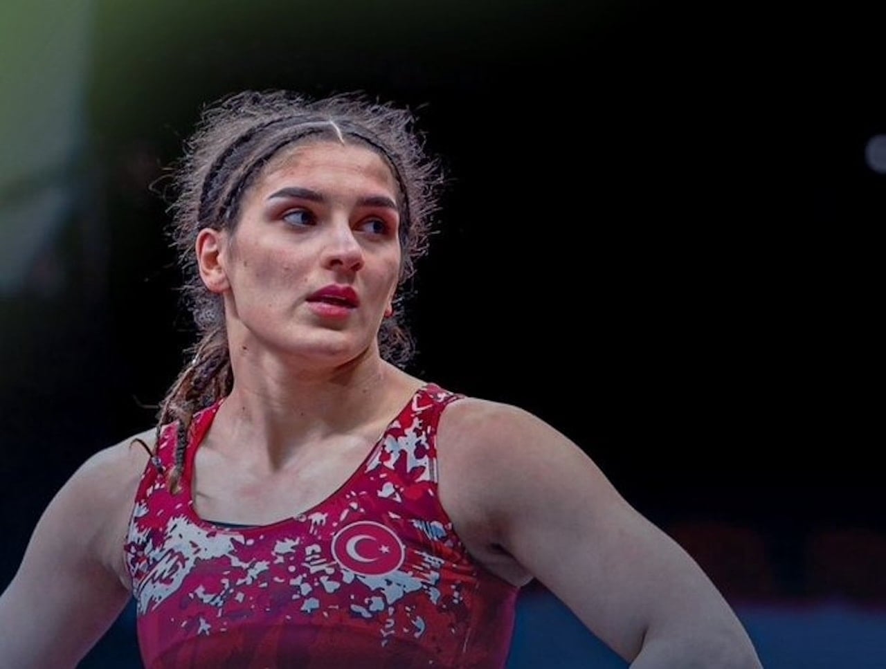 Türkiye güreşte iki altın ve bir bronz madalya maçına çıkacak