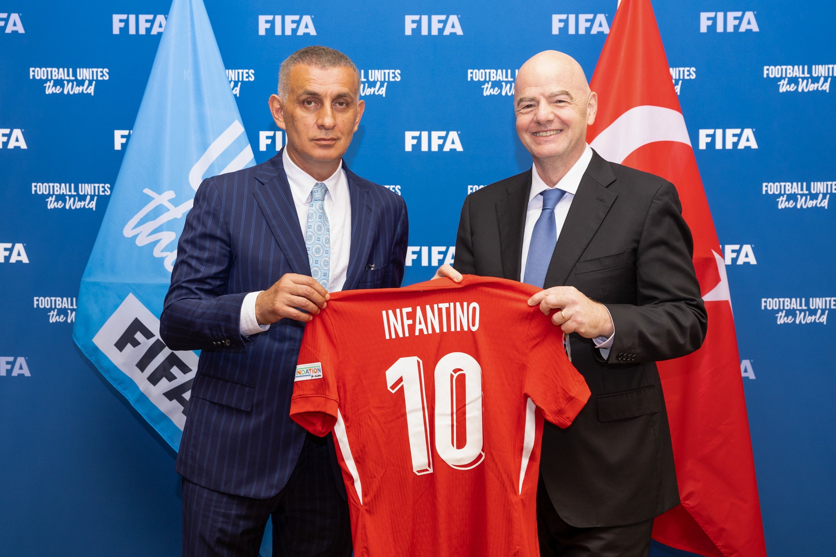 Infantino'dan Türkiye'ye tebrik mesajı