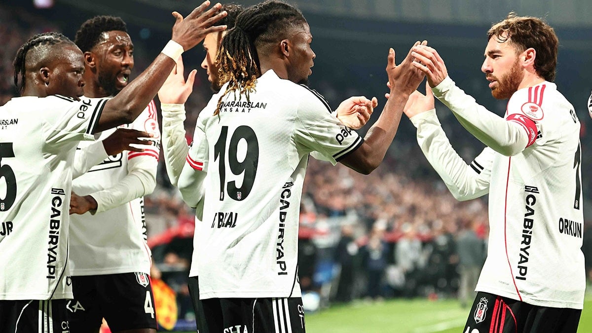 Beşiktaş kupada 3 golle yarı finalde!