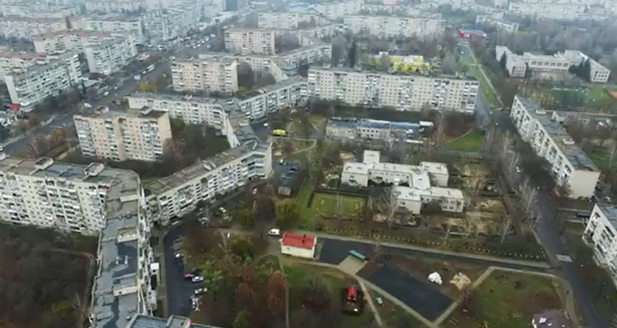 10 bin insan tek bir çatı altında yaşıyor: Bir ucundan diğerine gitmek 1 saat sürüyor