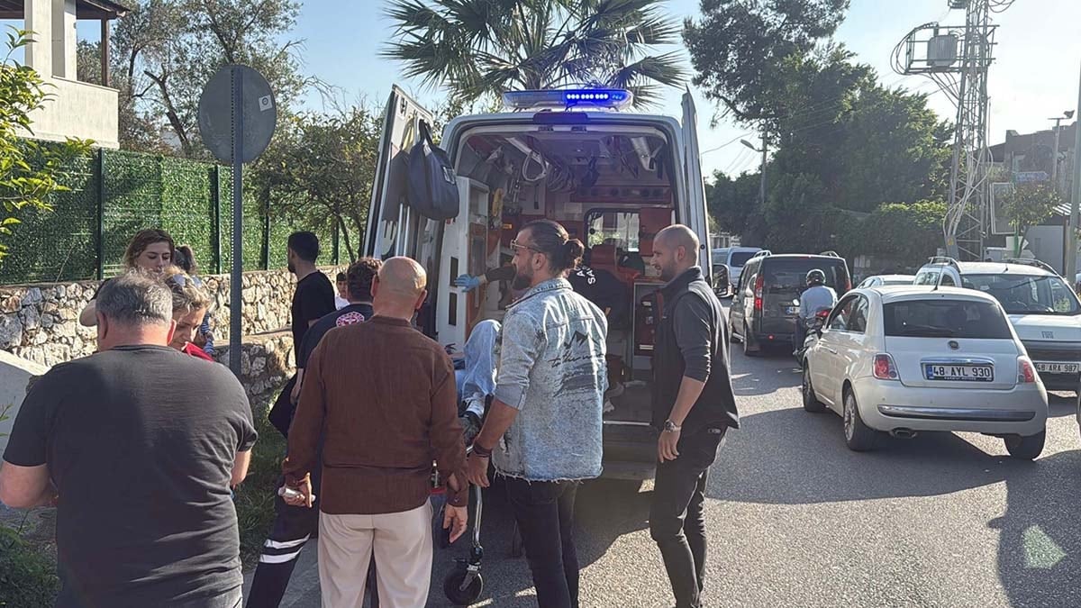 Bodrum'da evinin bahçesinde oturan kadını eski sevgilisi bıçakladı