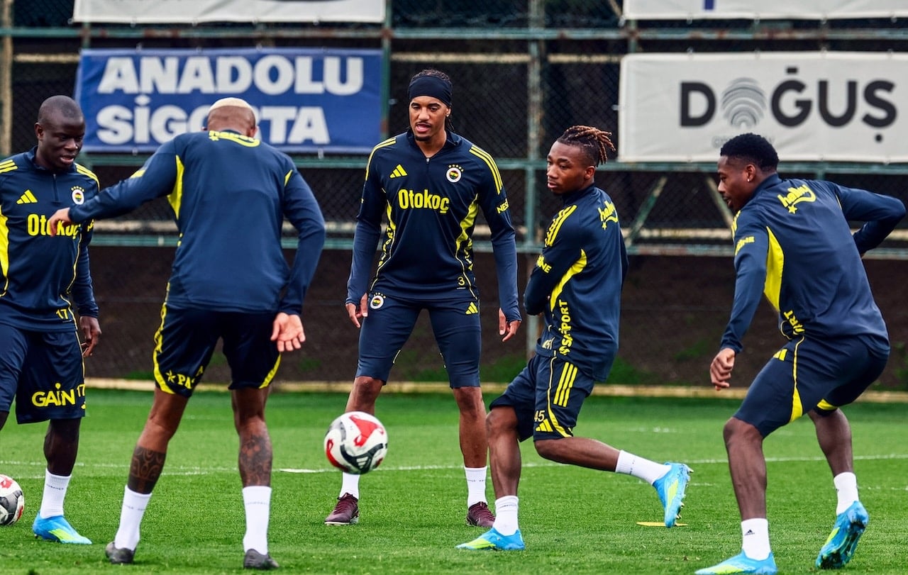 Fenerbahçe’ye sakat futbolcusundan iyi haber