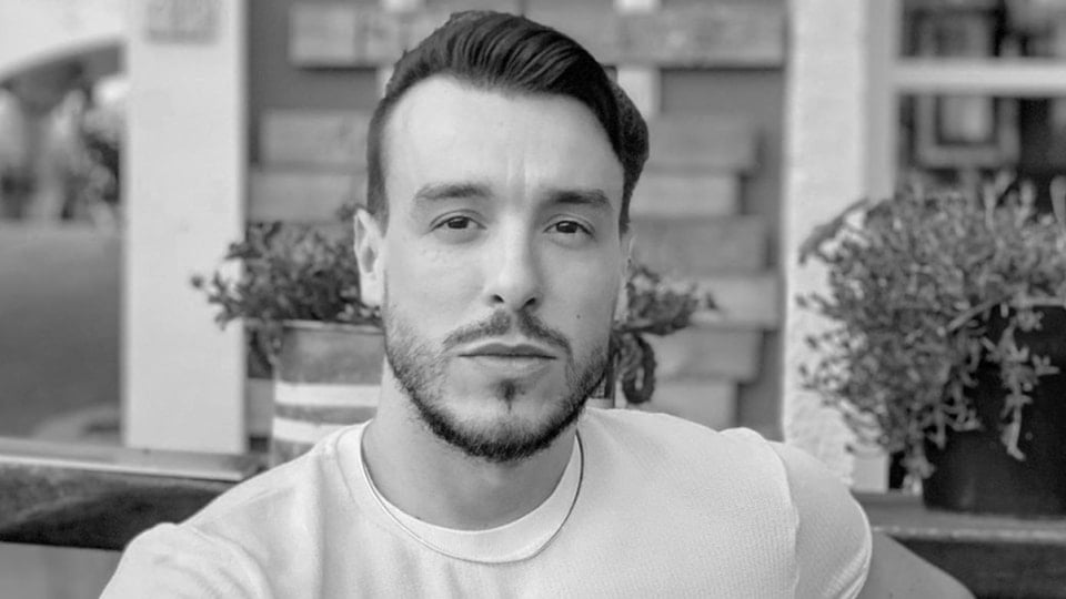 İfade vermişti! Ünlü şarkıcı hakkında karar