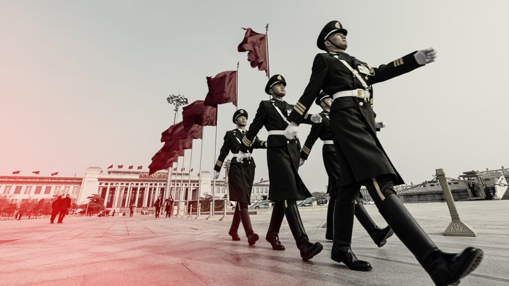 Dünya "son savaşın" eşiğinde: Ya tam özgürlük ya tam komünizm!