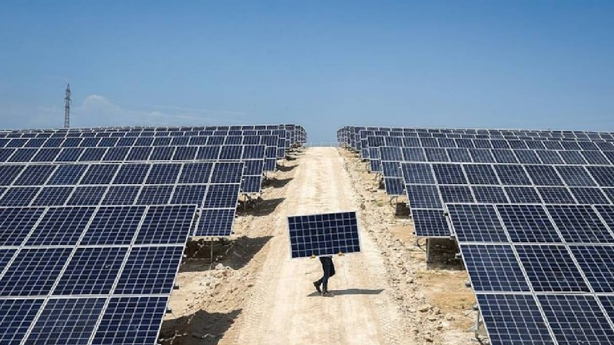 Güneş panelleri çölü komple değiştirdi: Giderek artıyor