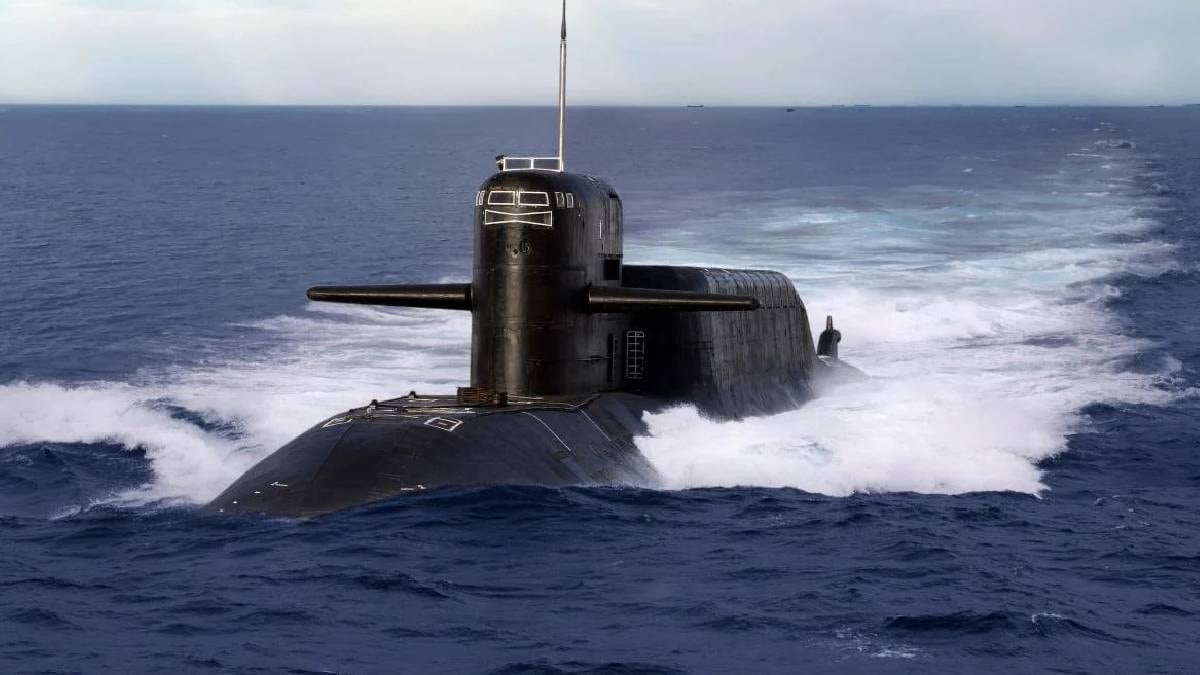 Dünyanın en büyük denizaltısı kayıplara karıştı