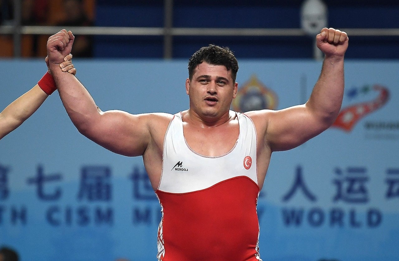 Efsane güreşçi 36 yaşında rekor için mindere çıkıyor