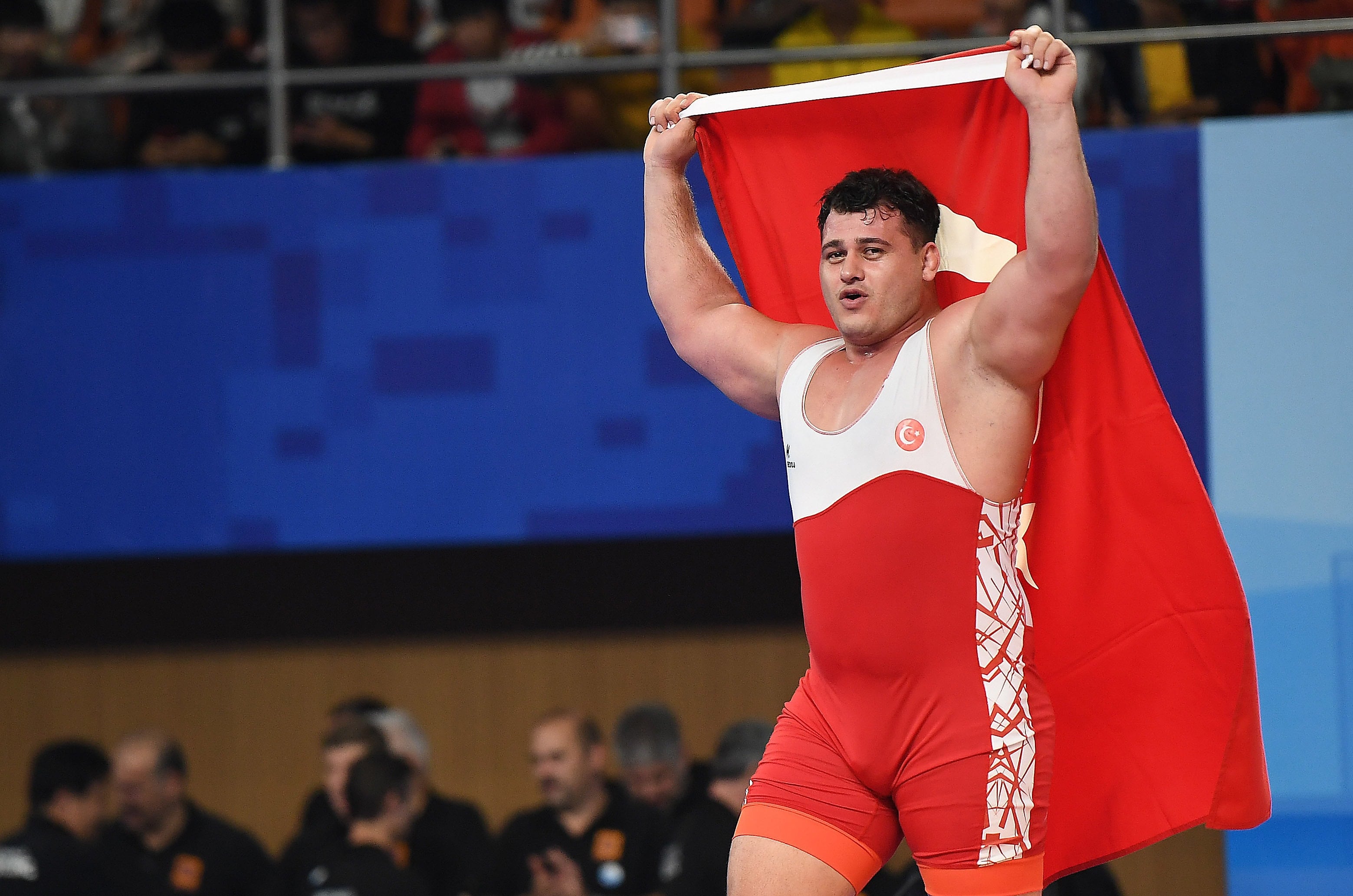 Rıza Kayaalp tarihe geçti