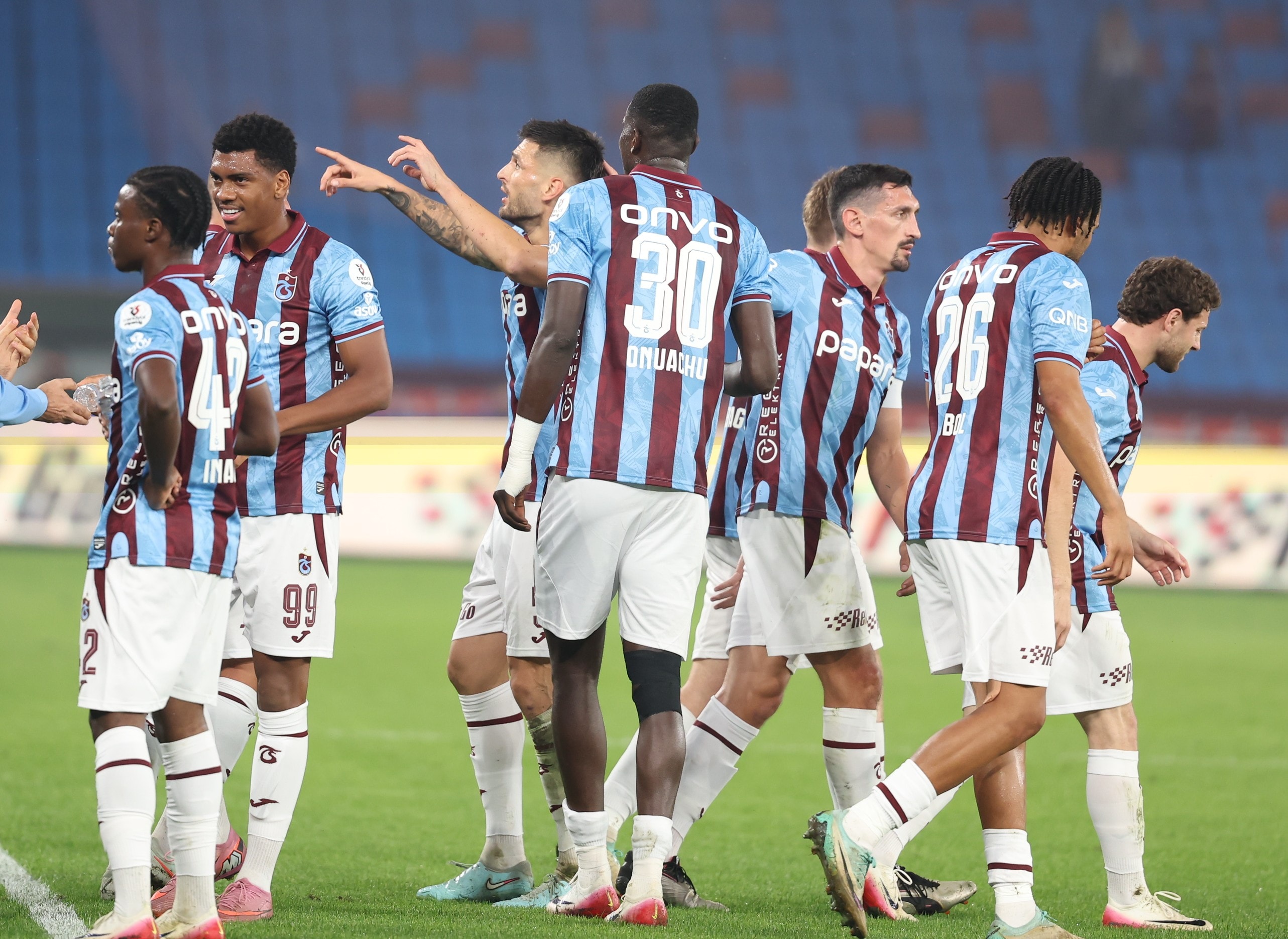 İngiliz devi kesenin ağzını açtı, Trabzonspor'un yıldızı için geliyor!