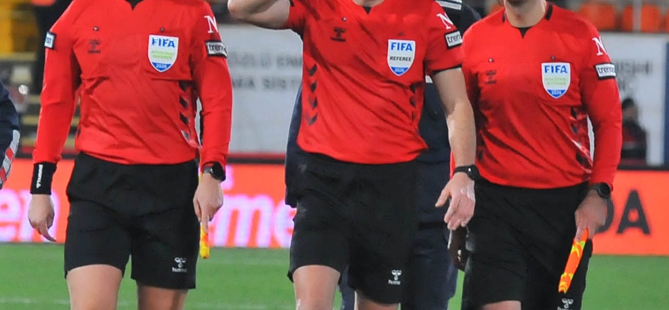 Türk hakemliğinin utanç vesikası