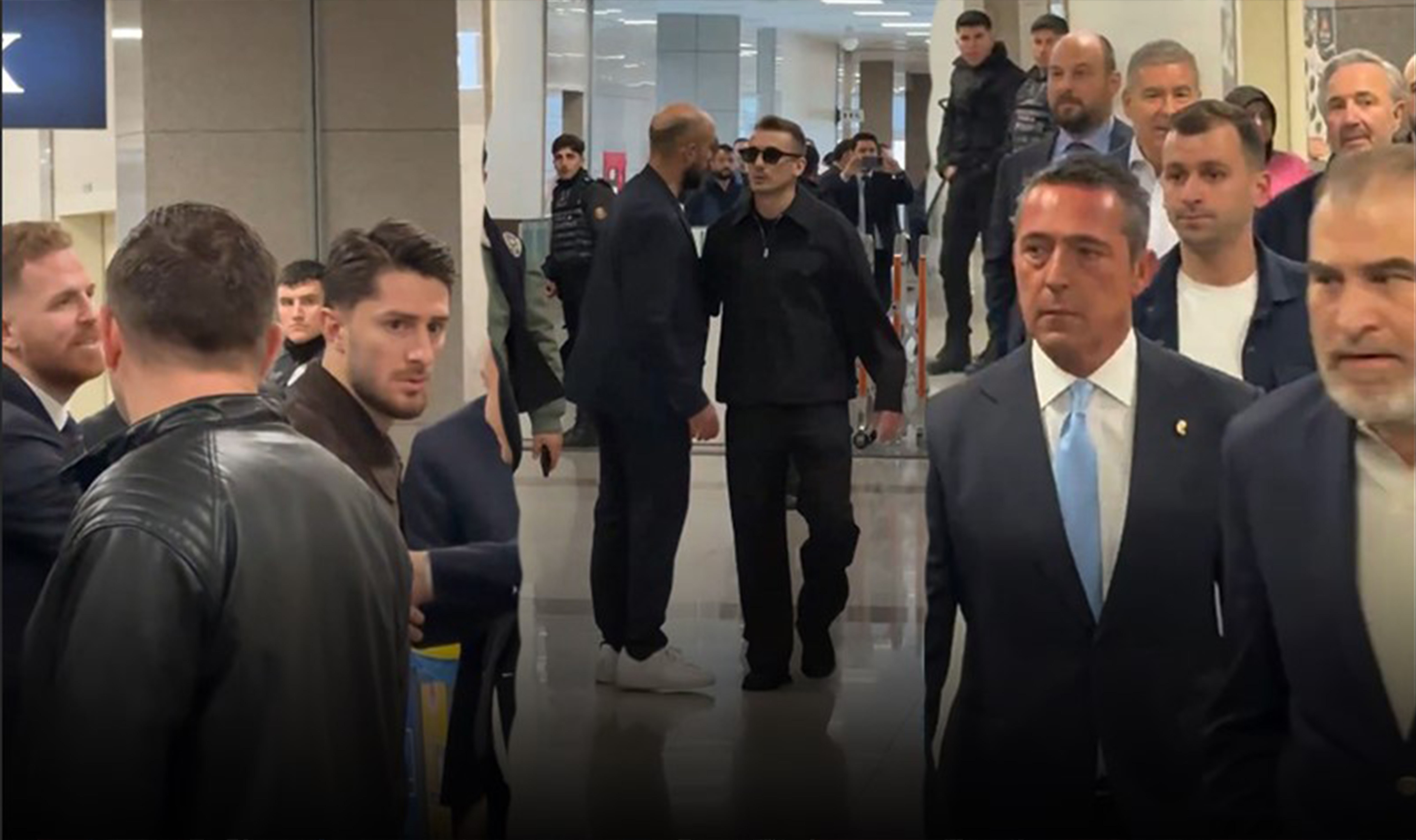 Fenerbahçeli futbolcular ve Tedesco, Mert Hakan için Çağlayan'da