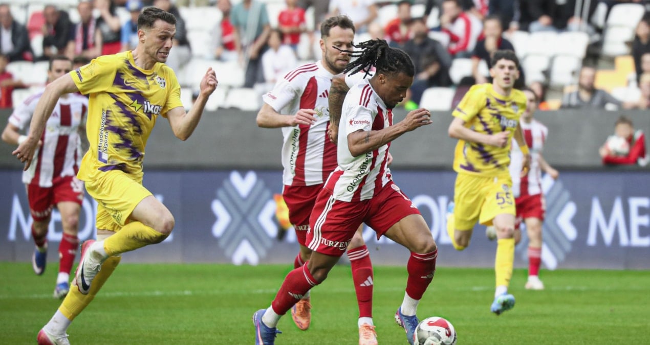 Süper Lig'de düşme hattı alev alev