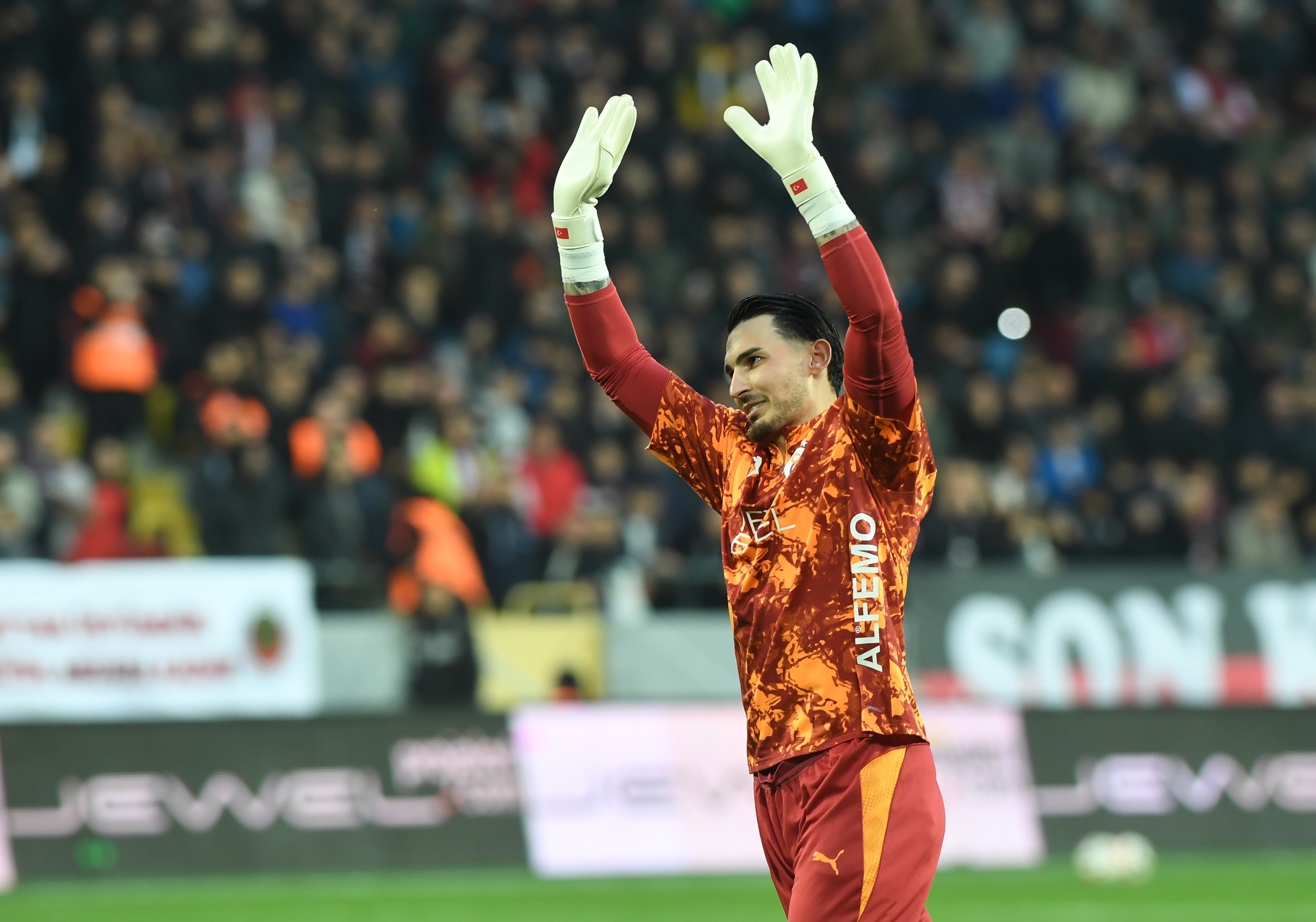 Galatasaray'dan beklenmedik Uğurcan Çakır kararı!