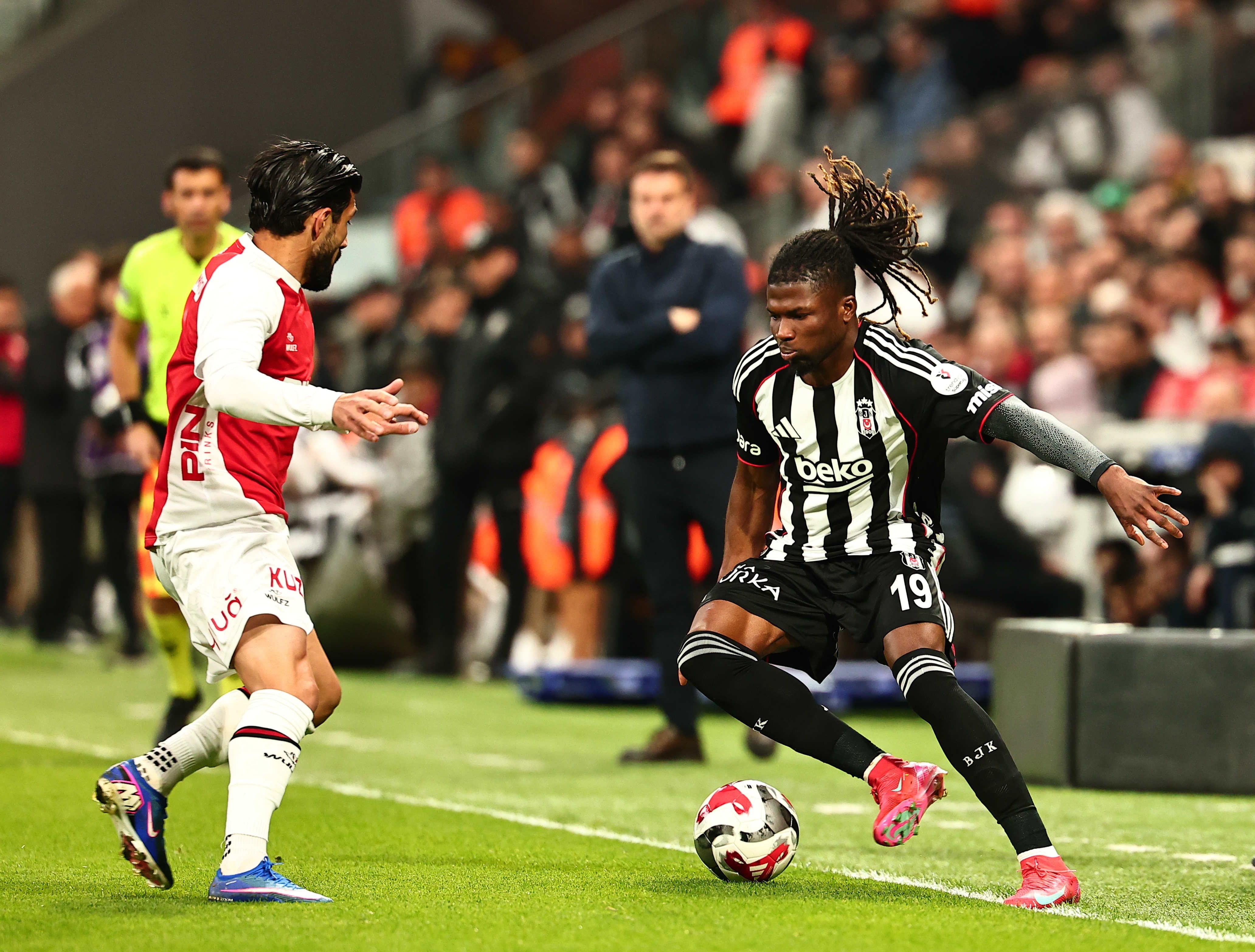 Beşiktaş, direklere takıldı! Son sıradaki rakibini geçemedi