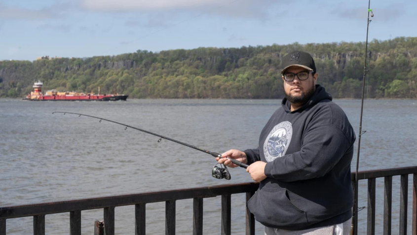 Yunusları görünce 'işaret' dedi: Şimdi 1000 TL'lik yemeği bedavaya getiriyor