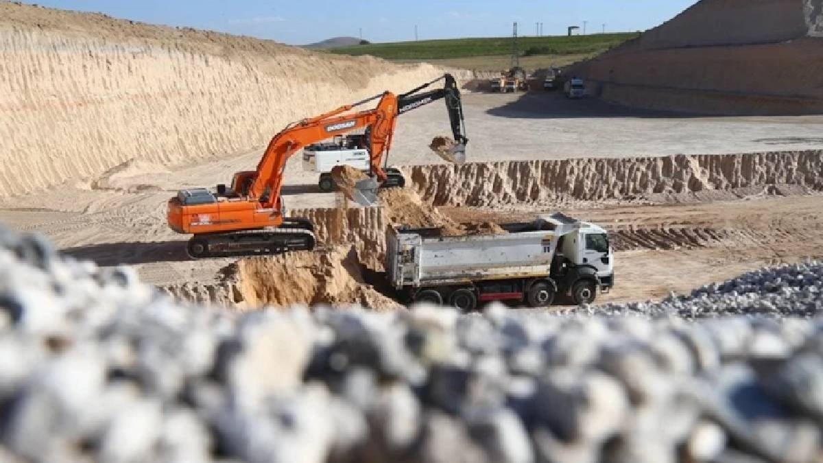 Dünyanın en büyük rezervi bulundu: 104 milyon tonluk dev keşif