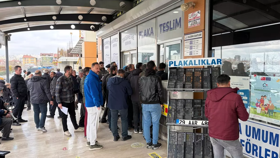 Başkentte standart dışı plaka değişim yoğunluğu sürüyor