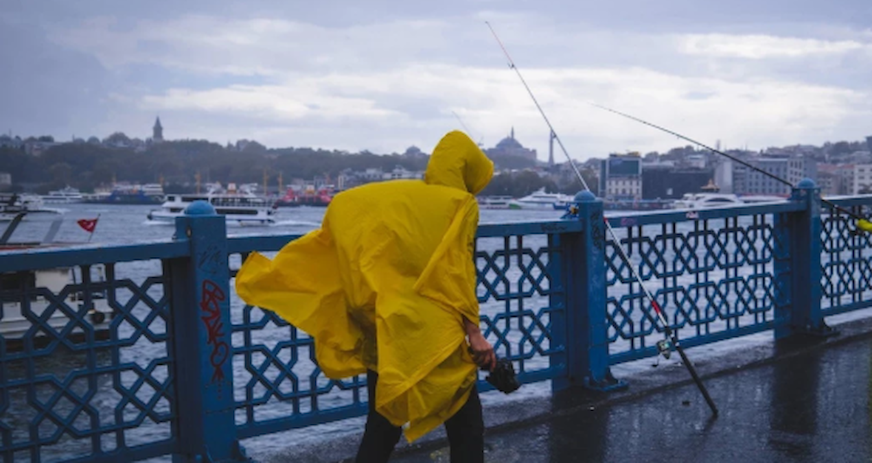 İstanbullular yarın öğlene dikkat! Hava bir anda tersine dönecek