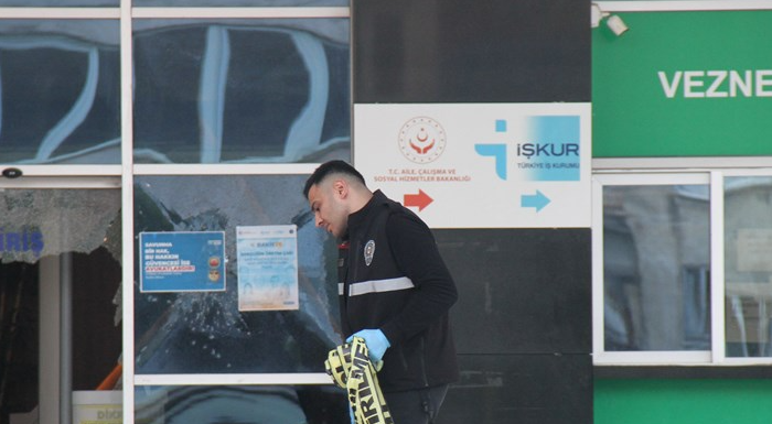 Serik Belediye binasına silahlı saldırı!