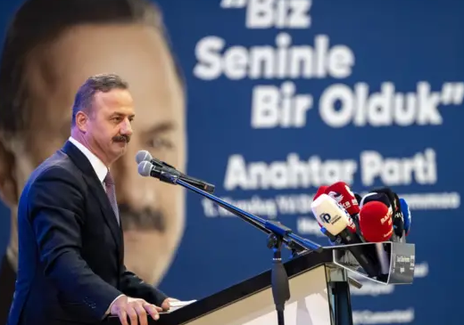 Anahtar Parti'den sürpriz transfer! Bir süre önce istifa etmişti