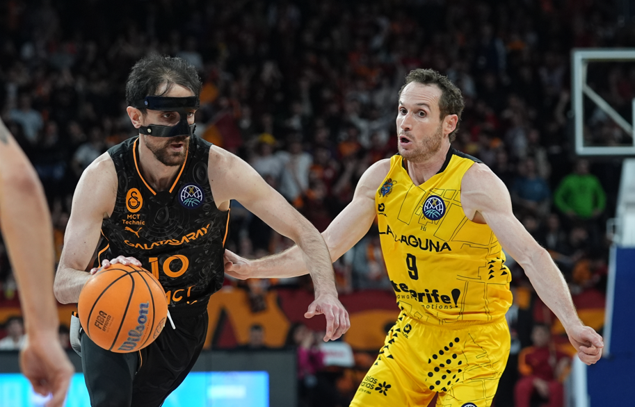 Galatasaray potada umudunu son maça taşıdı