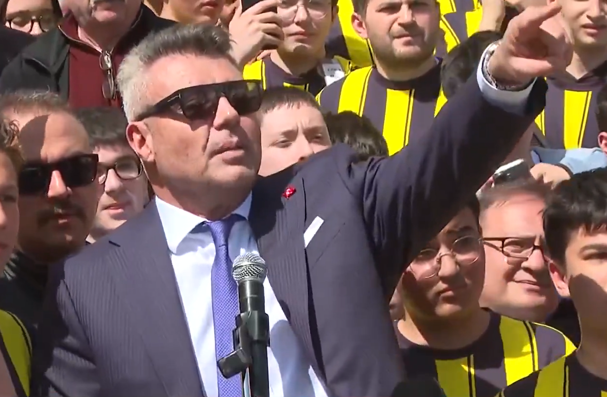 Sadettin Saran taraftara 'sizi stada sokmam' dedi, akıllara Aziz Yıldırım geldi