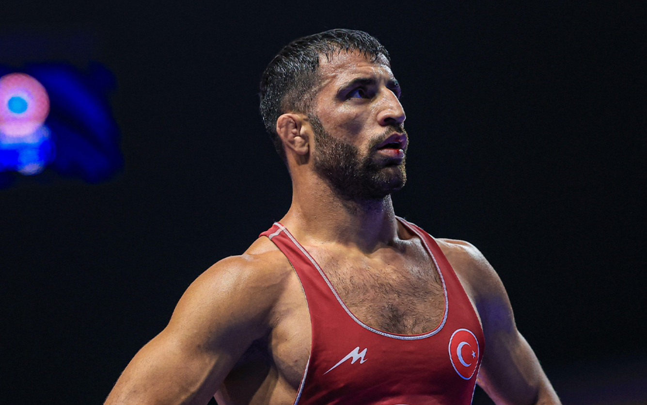 Milli güreşçi Murat Fırat, Avrupa ikincisi oldu