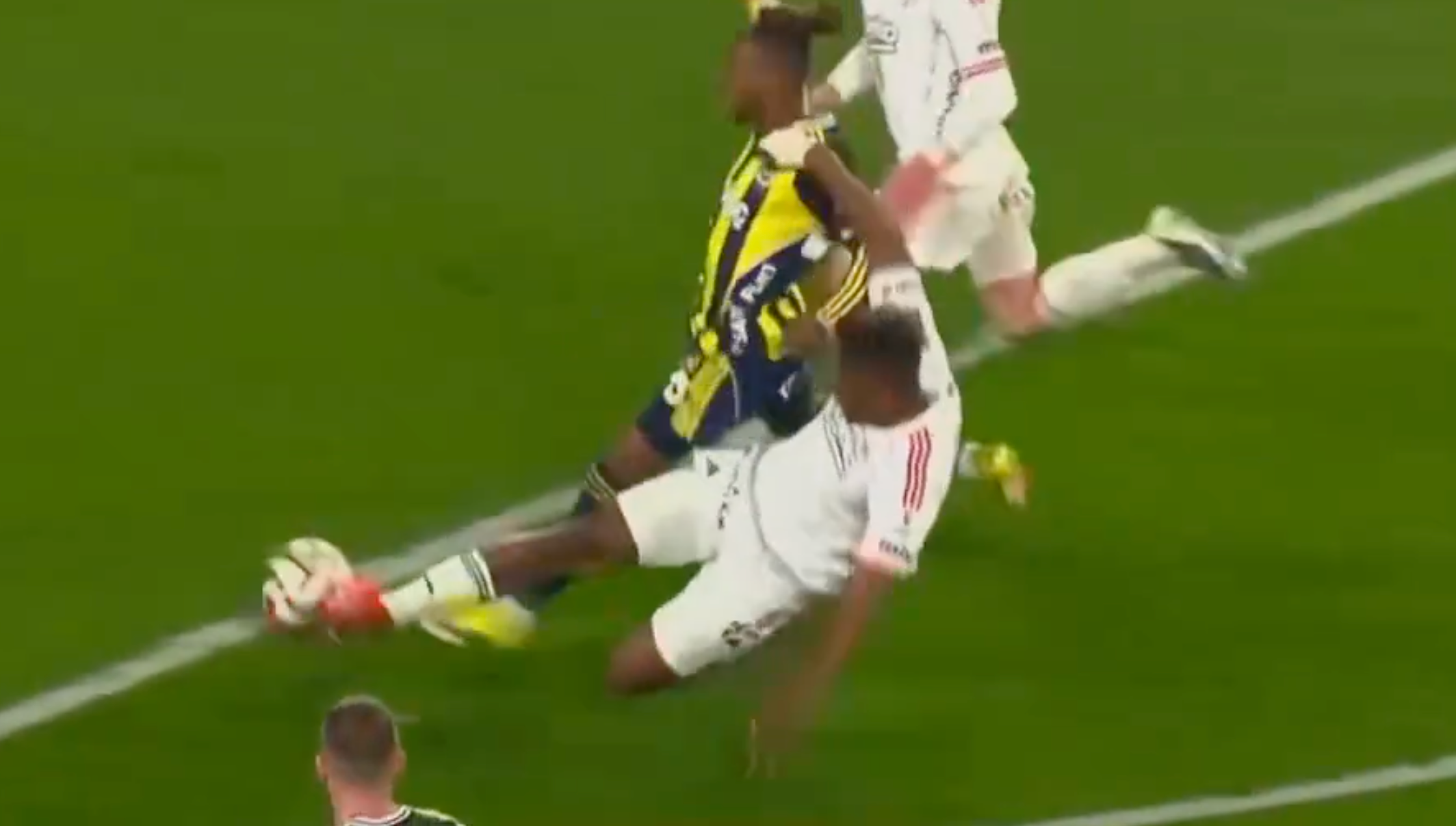 Beşiktaş'tan penaltı kararına tepki! Emek hırsızları