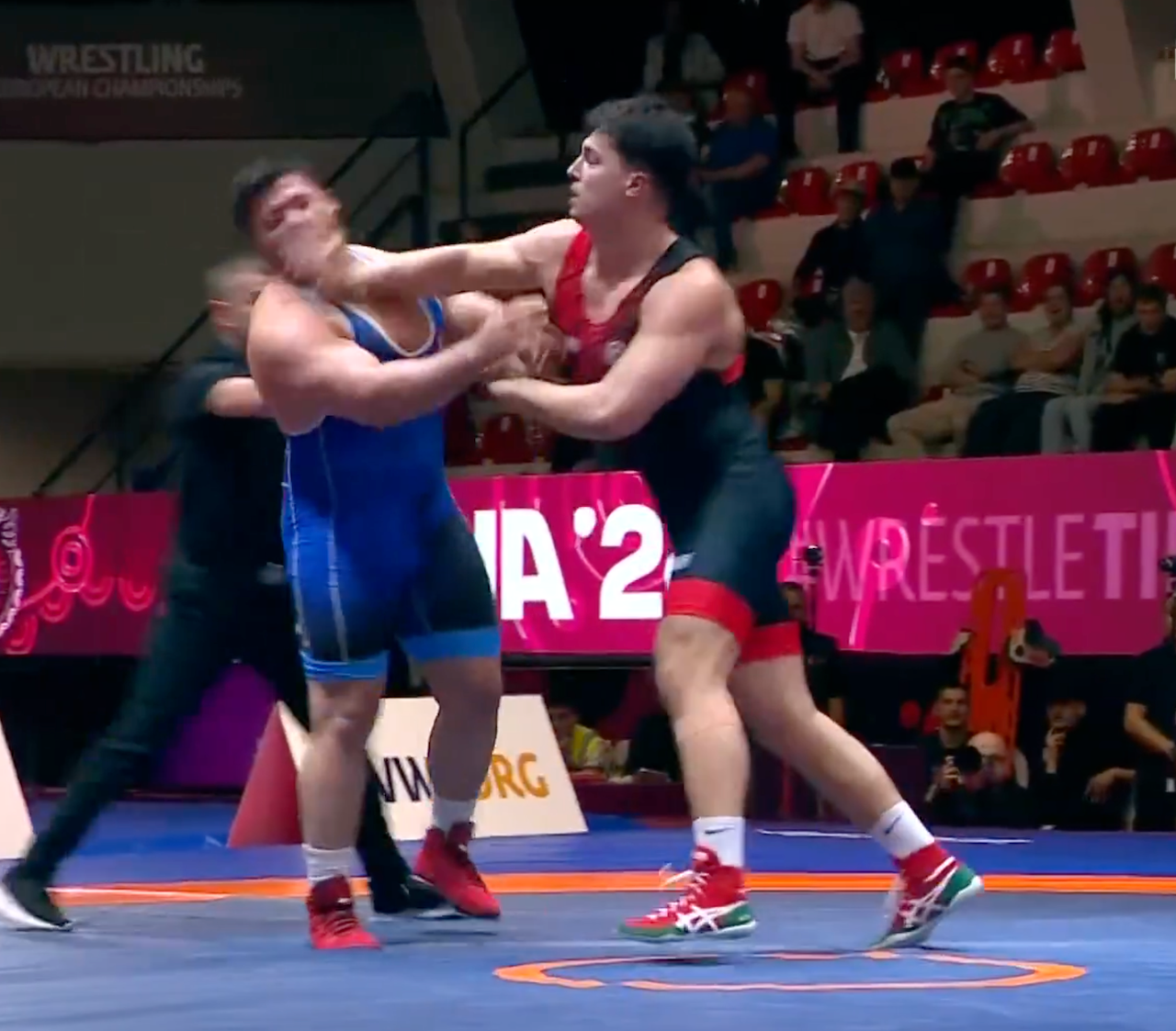 Tokat attı, diskalifiye edildi! Rıza Kayaalp finalde