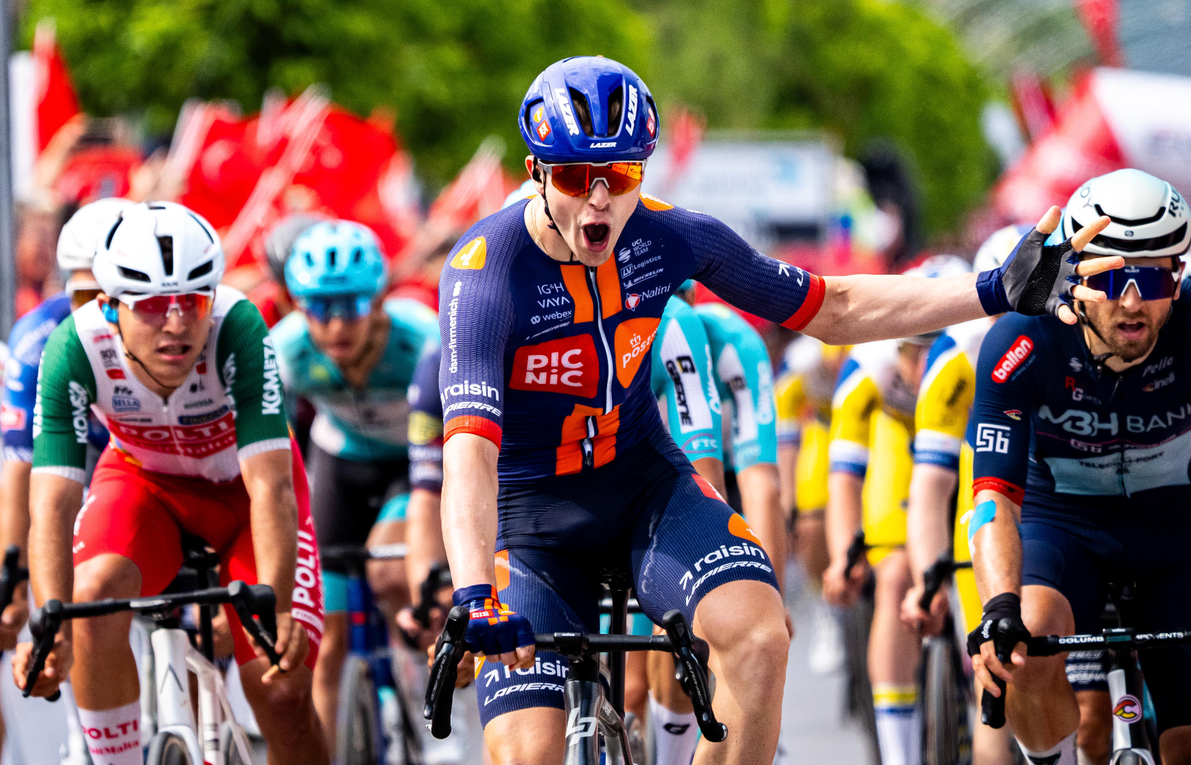 TUR'da Patara-Kemer etabını Van Uden kazandı