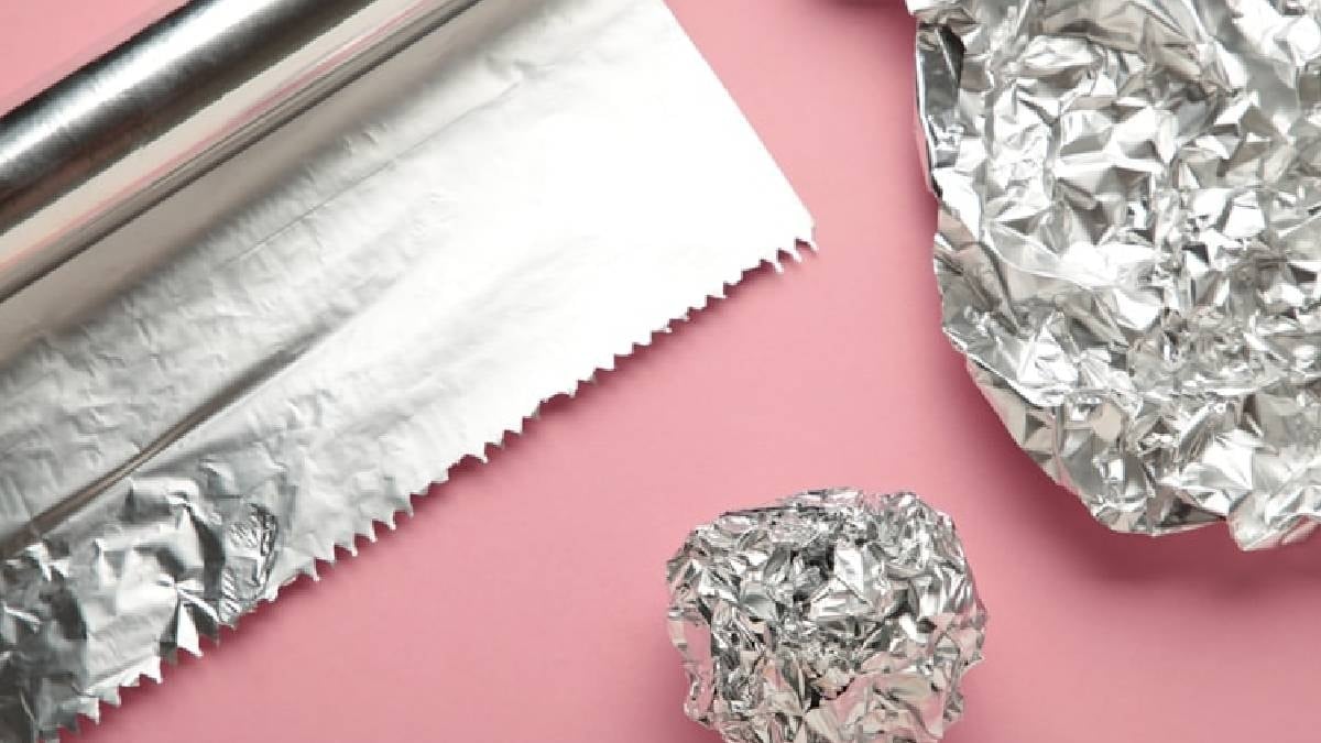 Evin duvarlarına alüminyum folyo yapıştırdı 48 saat sonra gözlerine inanamadı