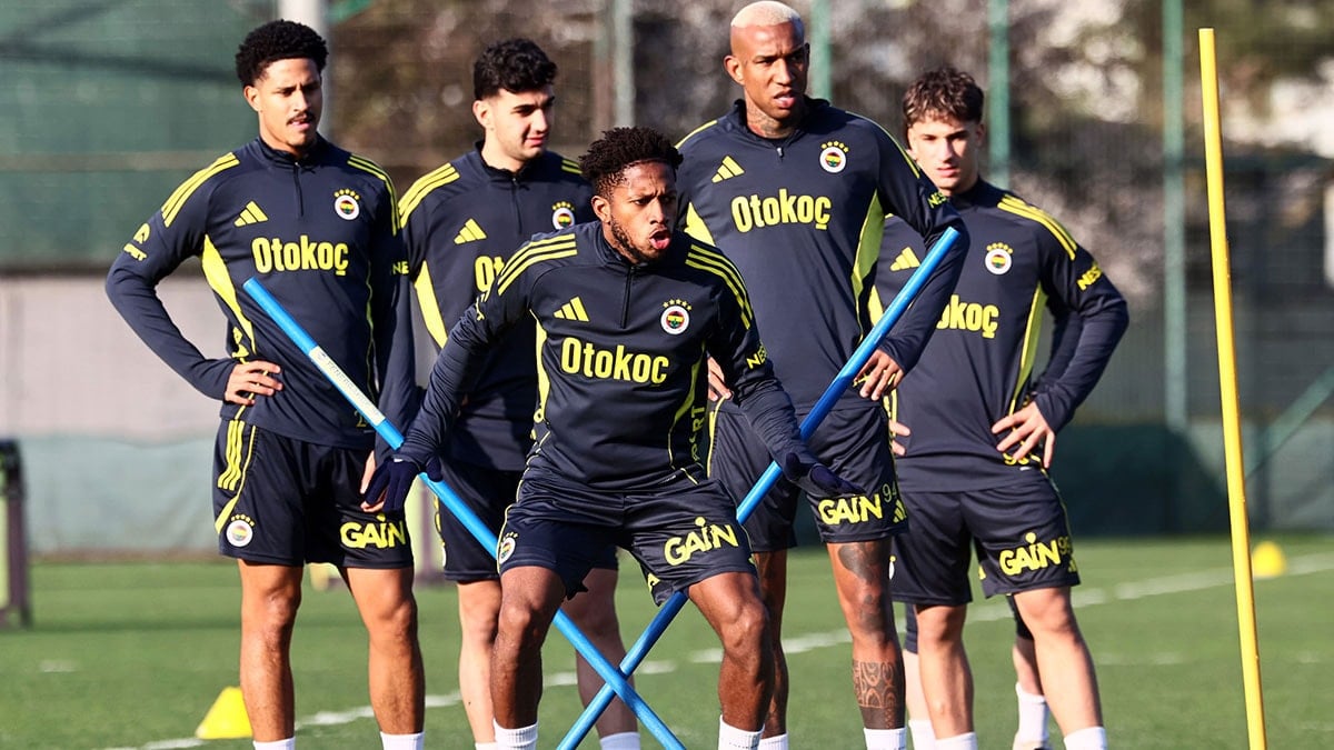 Fenerbahçe'nin yıldızı kariyer kararını verdi