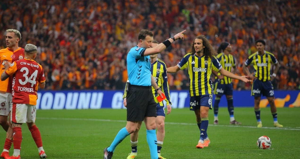 Fenerbahçeli Guendouzi'den hakem Yasin Kol'a olay tepki