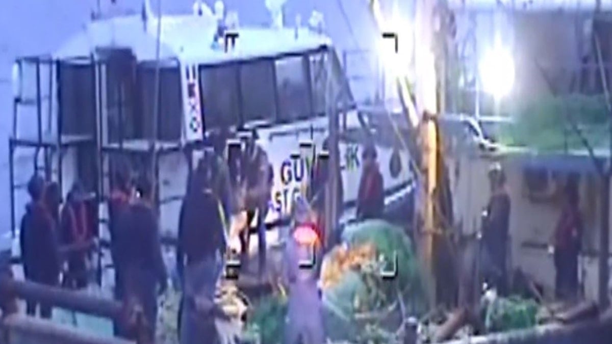 İstanbul açıklarında dev operasyon: 200 kilo skunk ele geçirildi, 6 şüpheli yakalandı