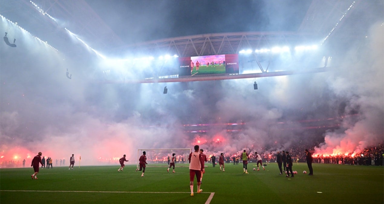 Galatasaray'dan RAMS Park'ta gövde gösterisi! Antrenmanı 40 bin taraftar izledi