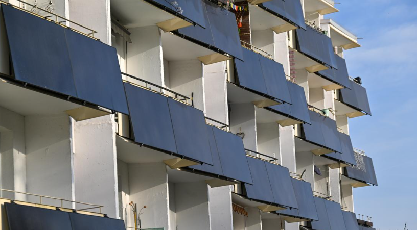 Balkona çamaşır asar gibi güneş paneli asma devri başlıyor