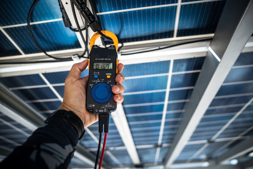 Güneş panellerini yanlış kullanıyormuşuz! 'İmkansız' denilen limiti aşmayı böyle başardı