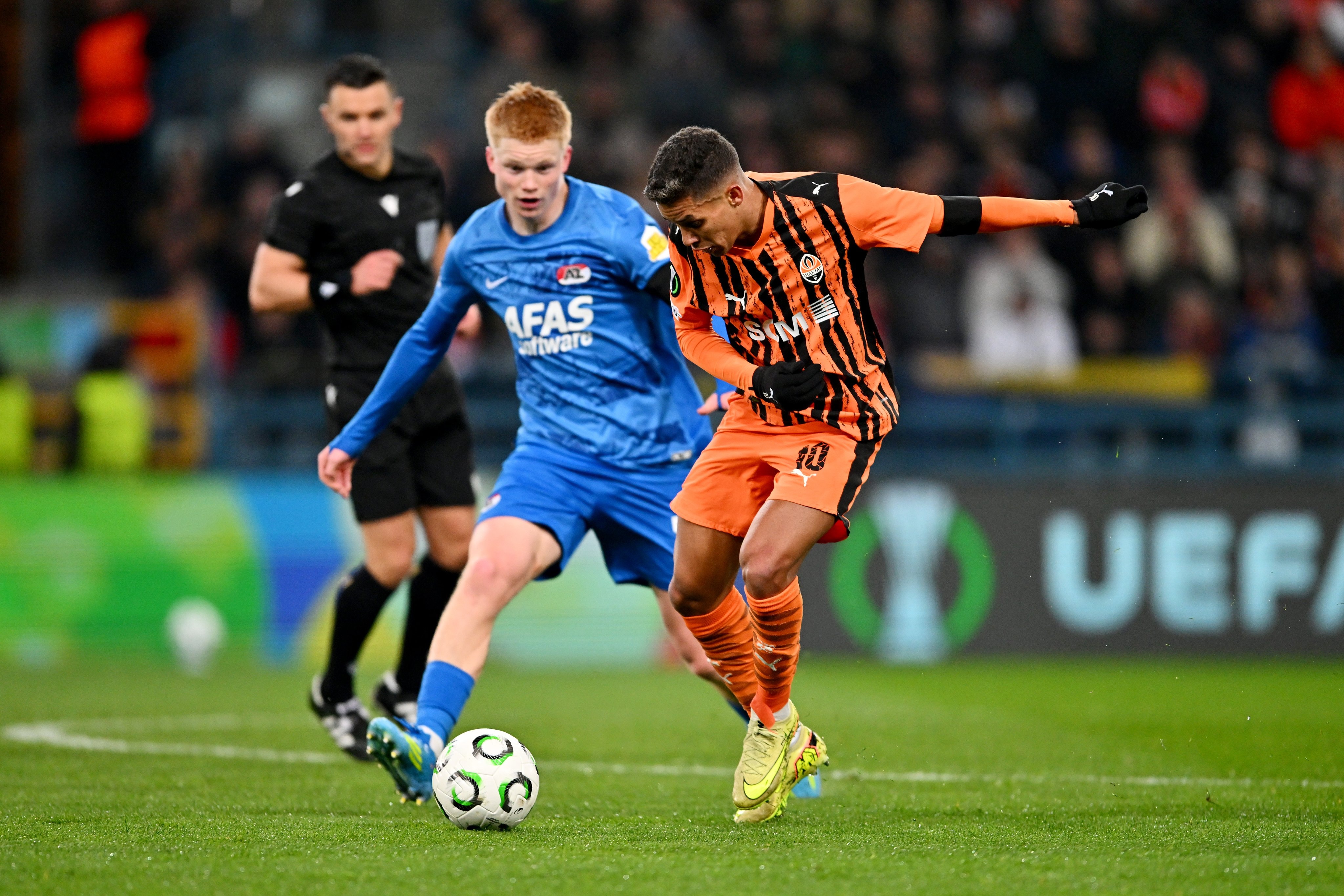 Arda Turan'ın Shakhtar'ı yarı final kapısını araladı